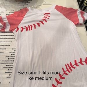 Small- fits more like medium